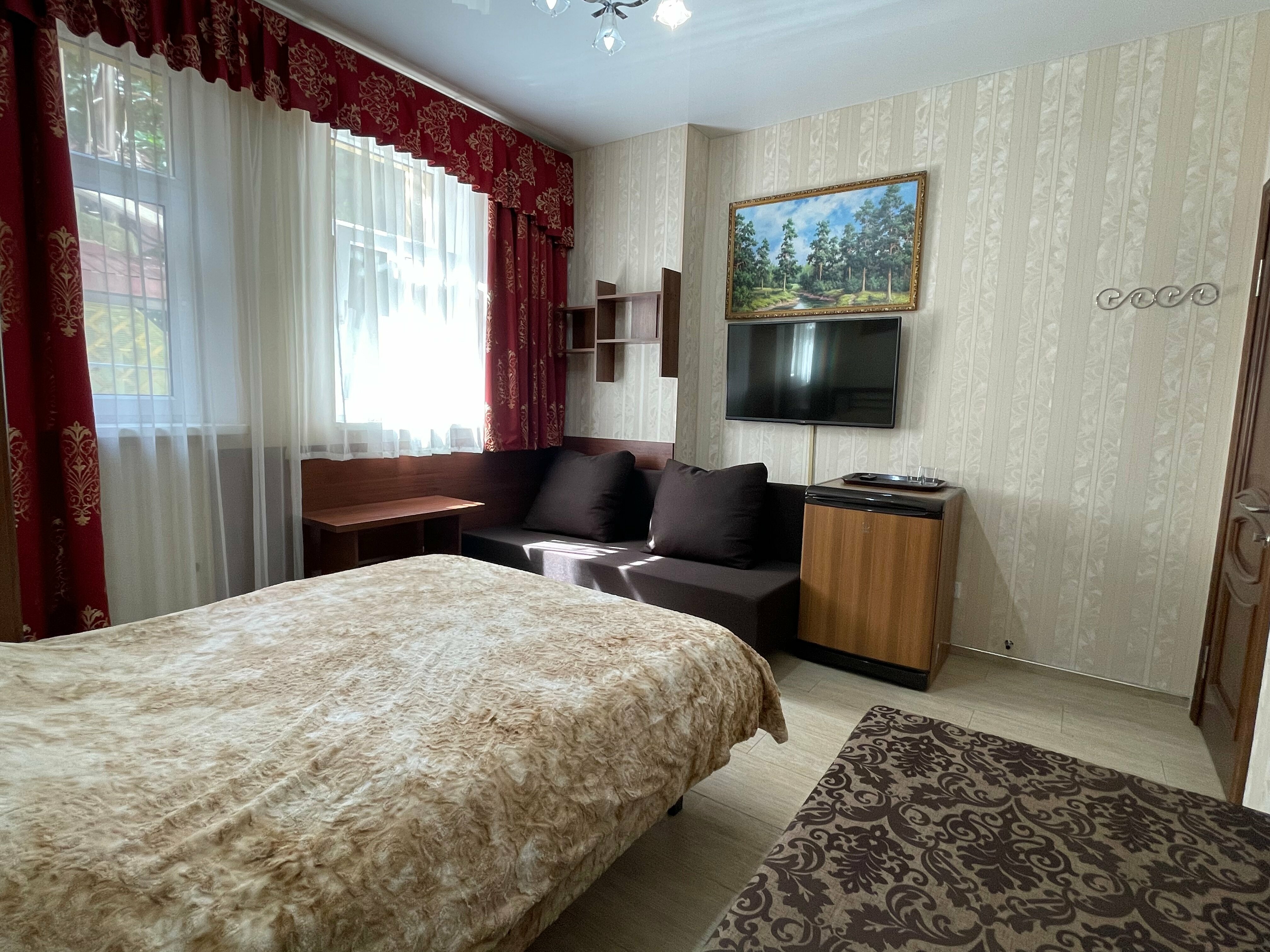 Маленький четырехместный