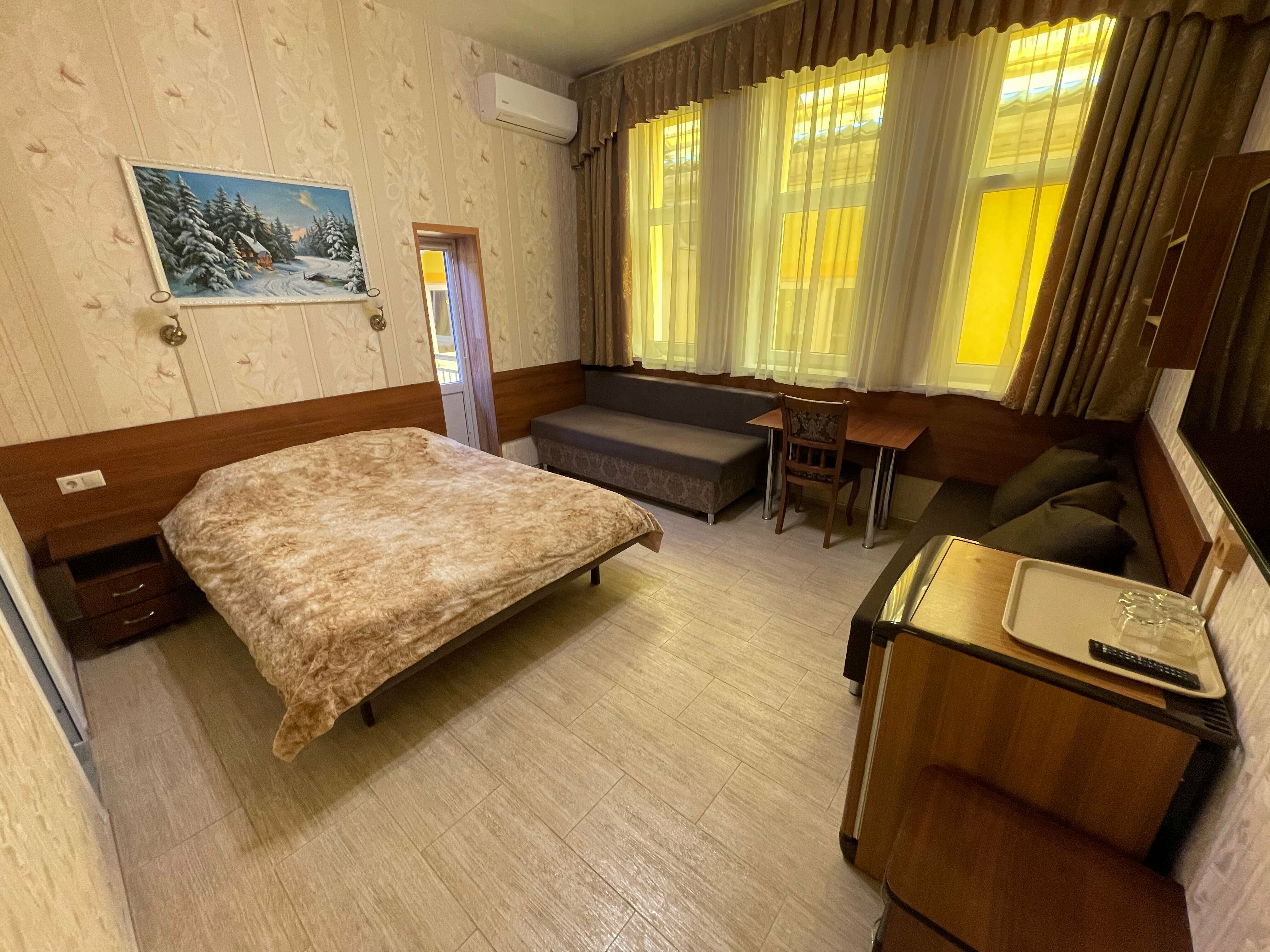 Четырехместный номер с балконом