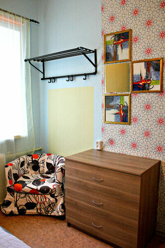 Трехместный номер с общей ванной комнатой