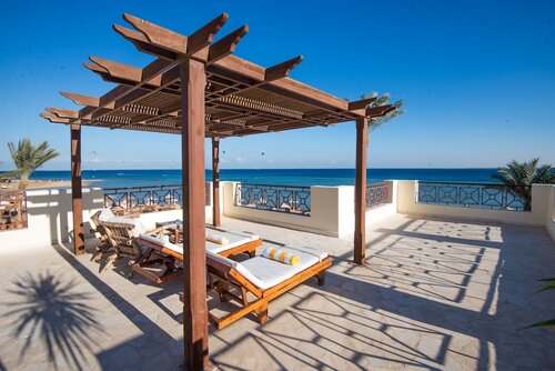 Улучшенный двухместный номер с 1 или 2 кроватями в Imperial Shams Abu Soma Resort