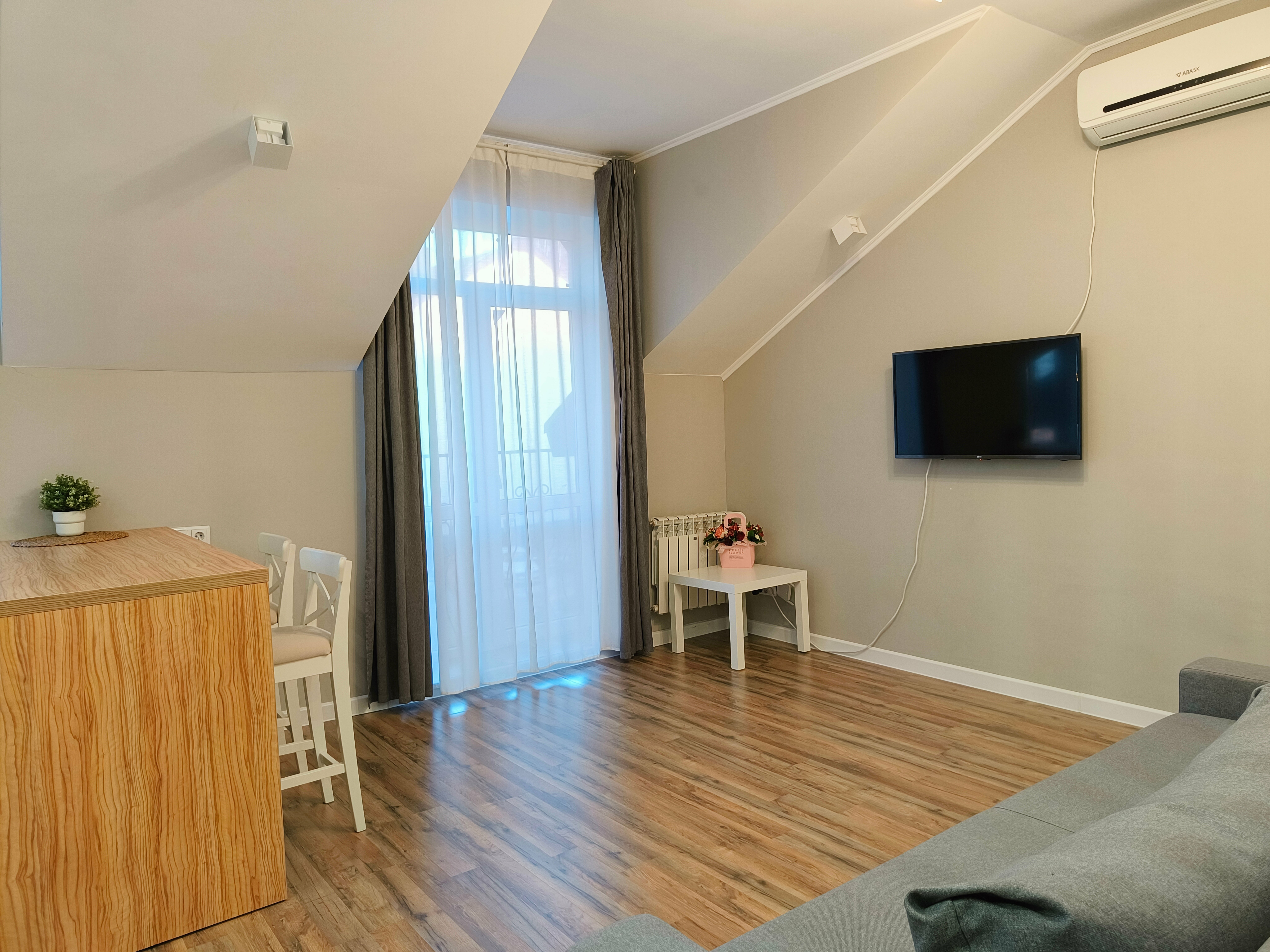 Улучшенный четырехместный номер