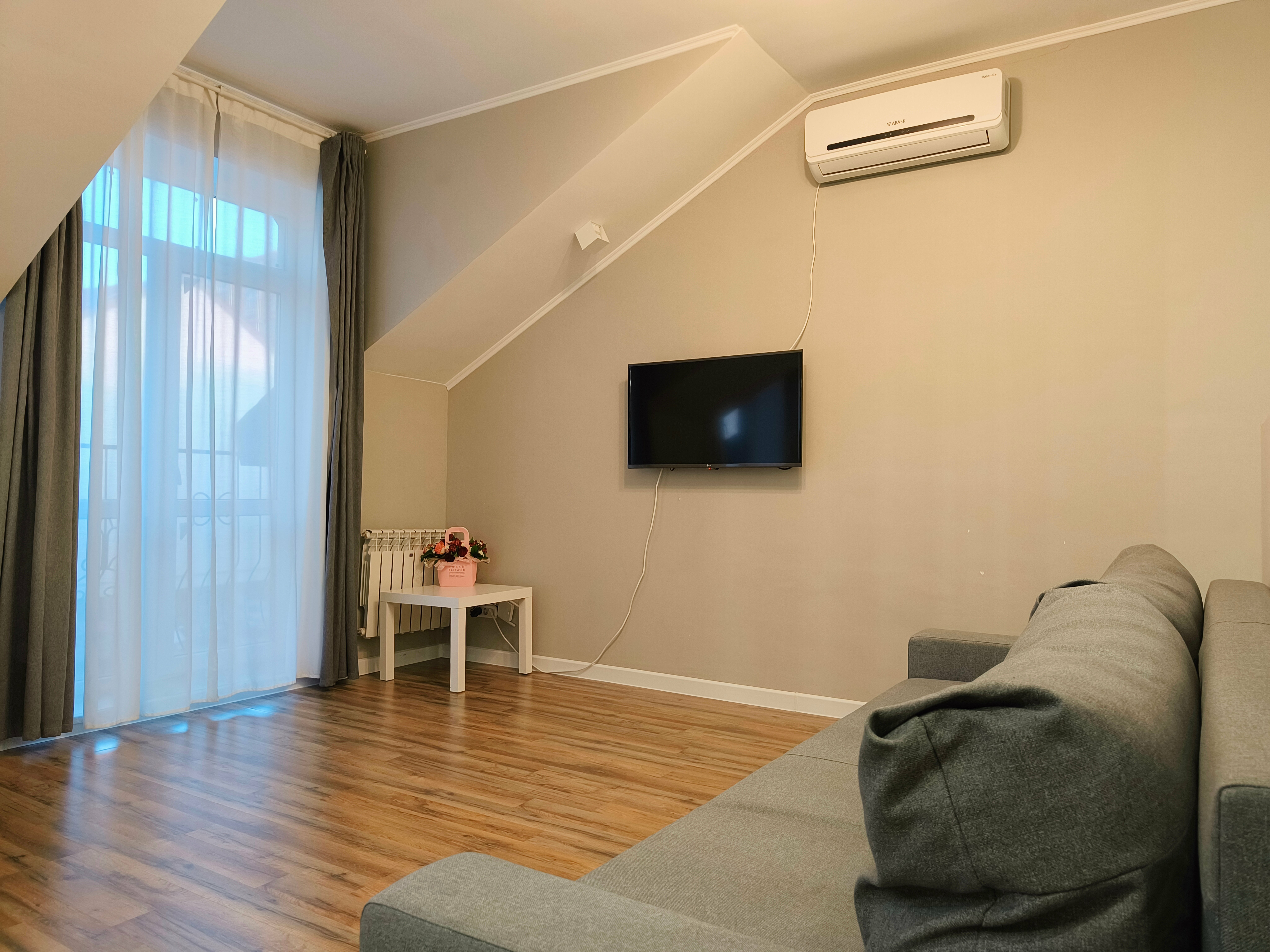 Улучшенный четырехместный номер