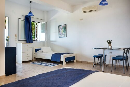 Трехместный номер в Marias Garden Apartments