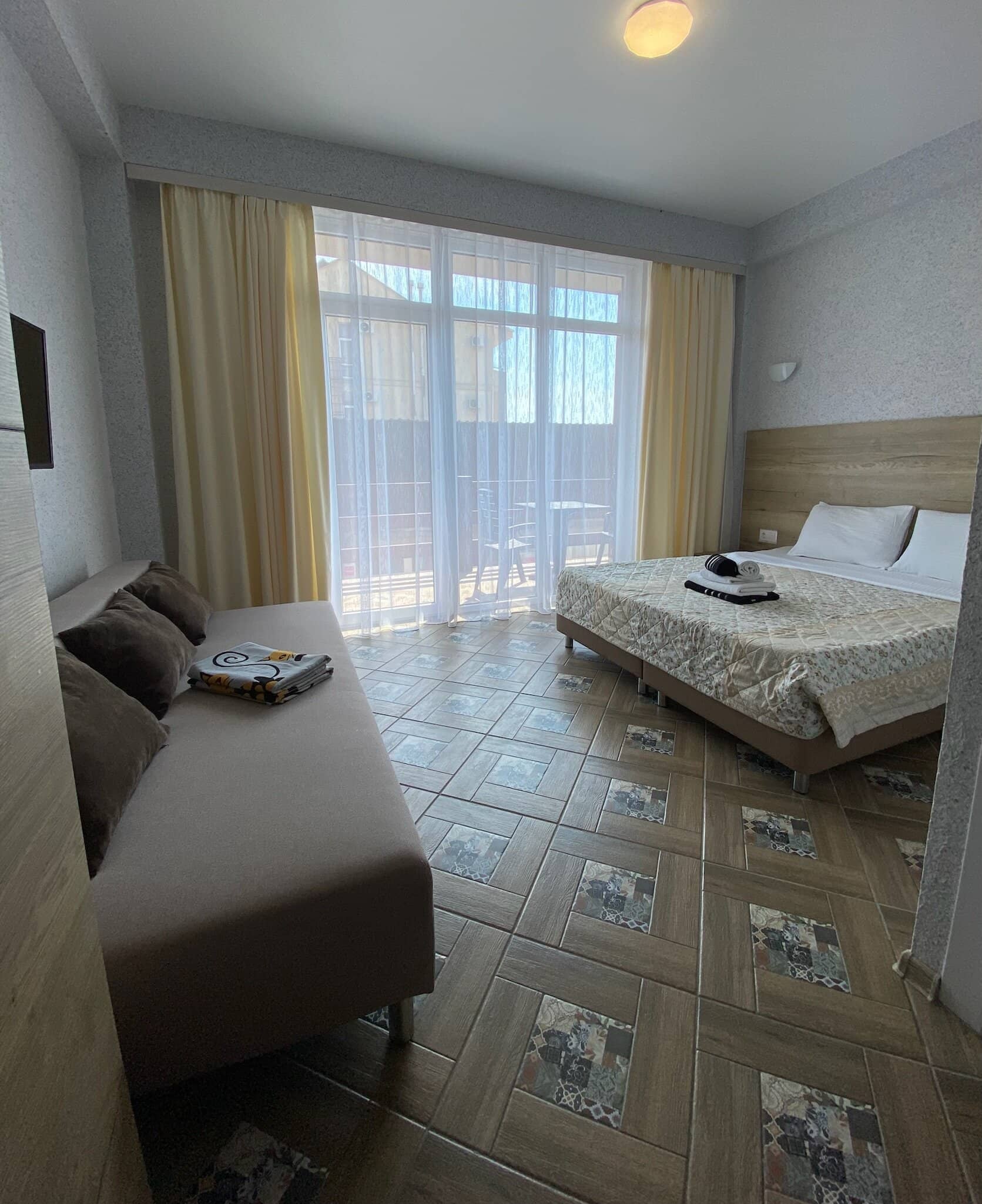 Четырехместный номер с балконом