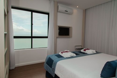 Улучшенный номер, 1 двуспальная кровать «Квин-сайз» в Mercure Recife Navegantes Hotel