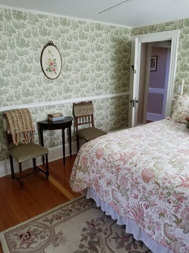 Стандартный номер, 1 двуспальная кровать «Квин-сайз», отдельная ванная комната в The Victoria Inn Bed & Breakfast