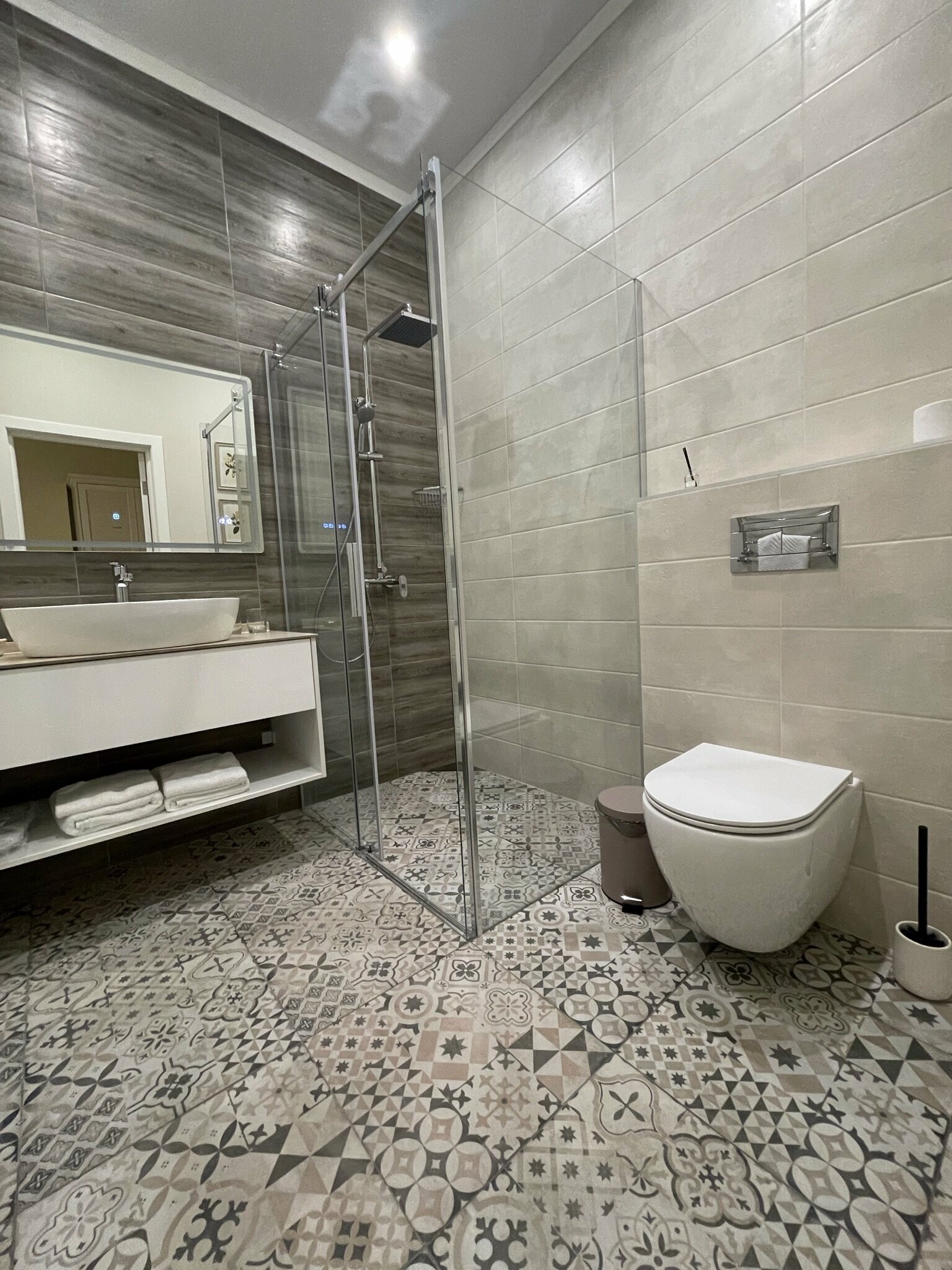 Большой двухместный номер с 1 кроватью