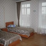 Кровать в общем женском номере (без окна) в Медведефф