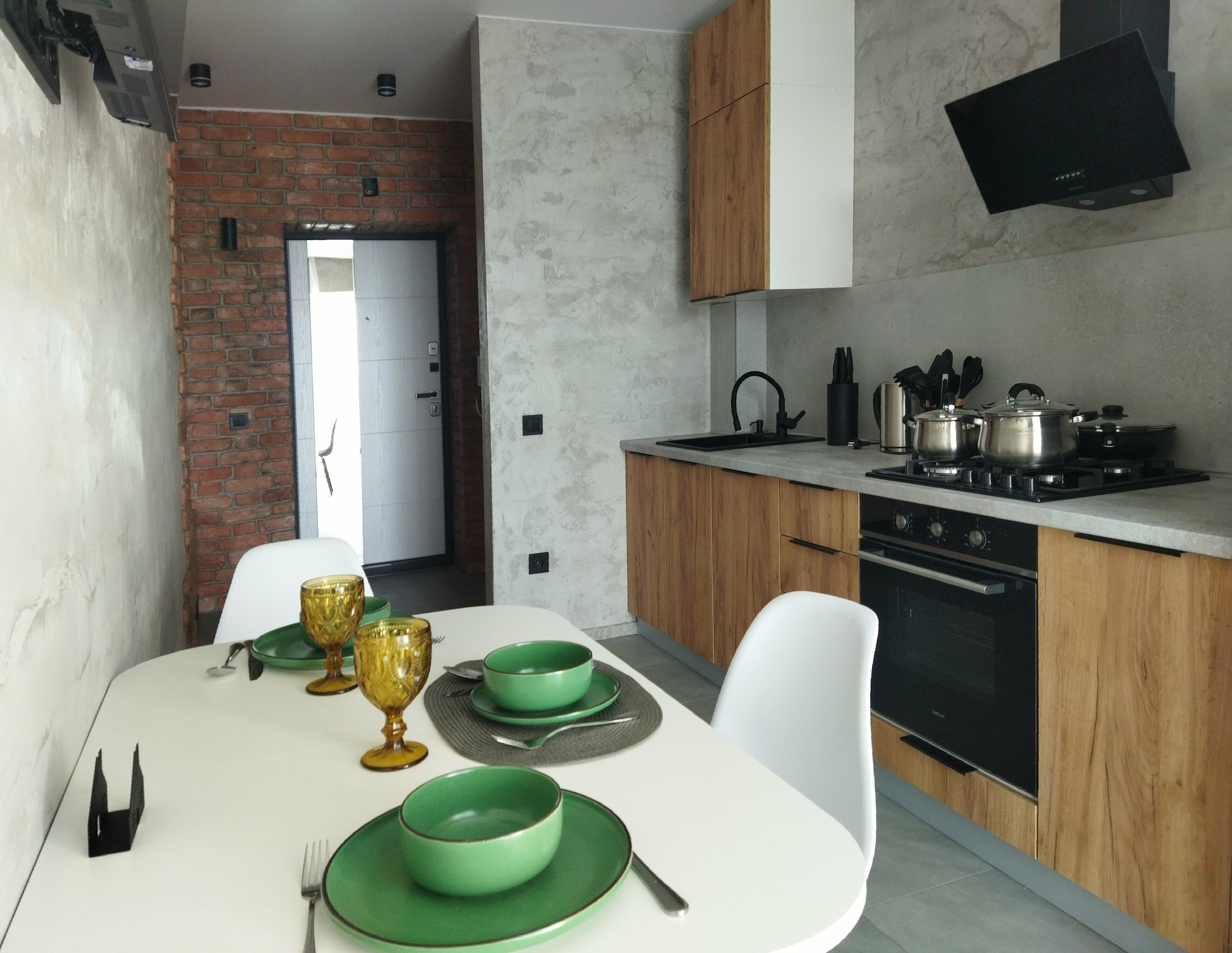 Апартаменты м кондиционером и лоджией