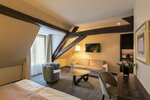 Улучшенный трехместный номер в Hotel Dukes' Arches - Adults only
