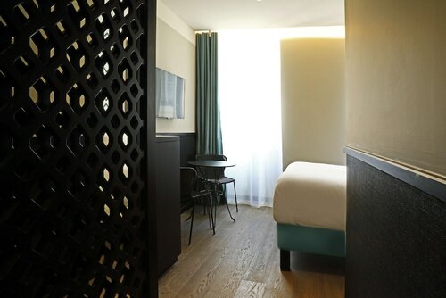 Номер «Делюкс», 1 двуспальная кровать «Квин-сайз», для некурящих, терраса (Twin bed on request) в Best Western Plus Hotel La Joliette