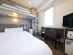 Номер (1 Double Bed +1 Bunk Bed w/o cleaning) в Super Hotel Tokyo Nihonbashi Mitsukoshimae