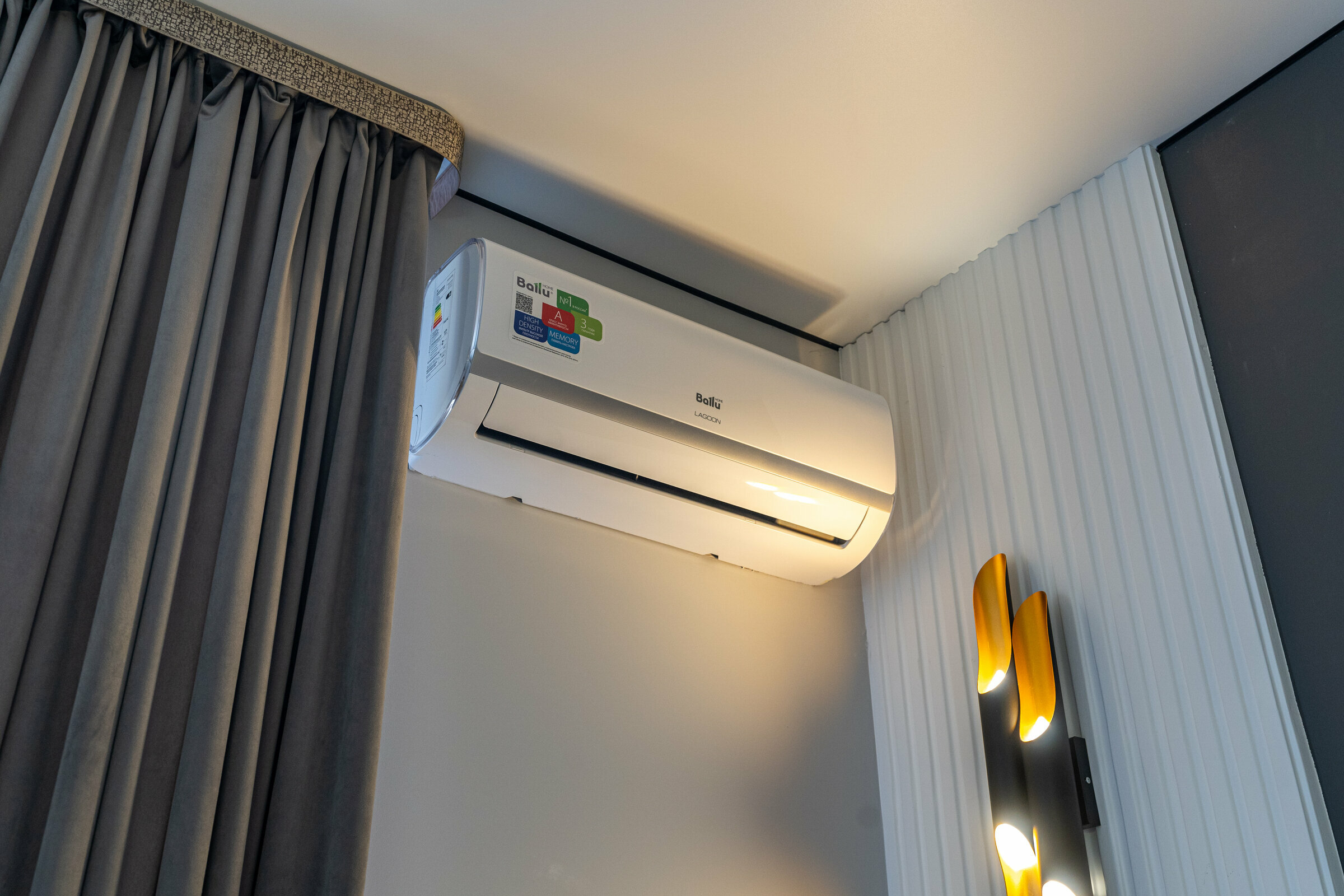 Просторный двухместный номер с 2 отдельными кроватями