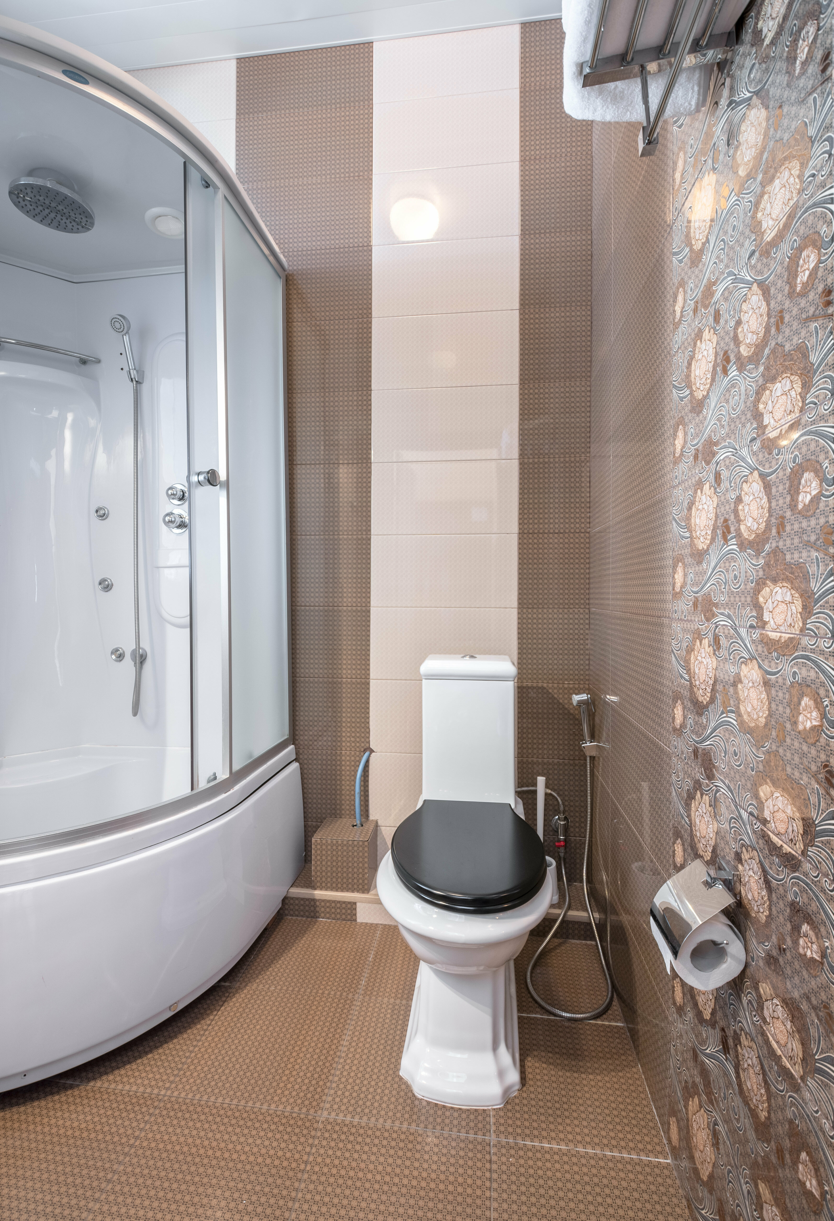 Делюкс с видом на город (просторный, с высокими потолками 3,2 м и кроватью king-size).