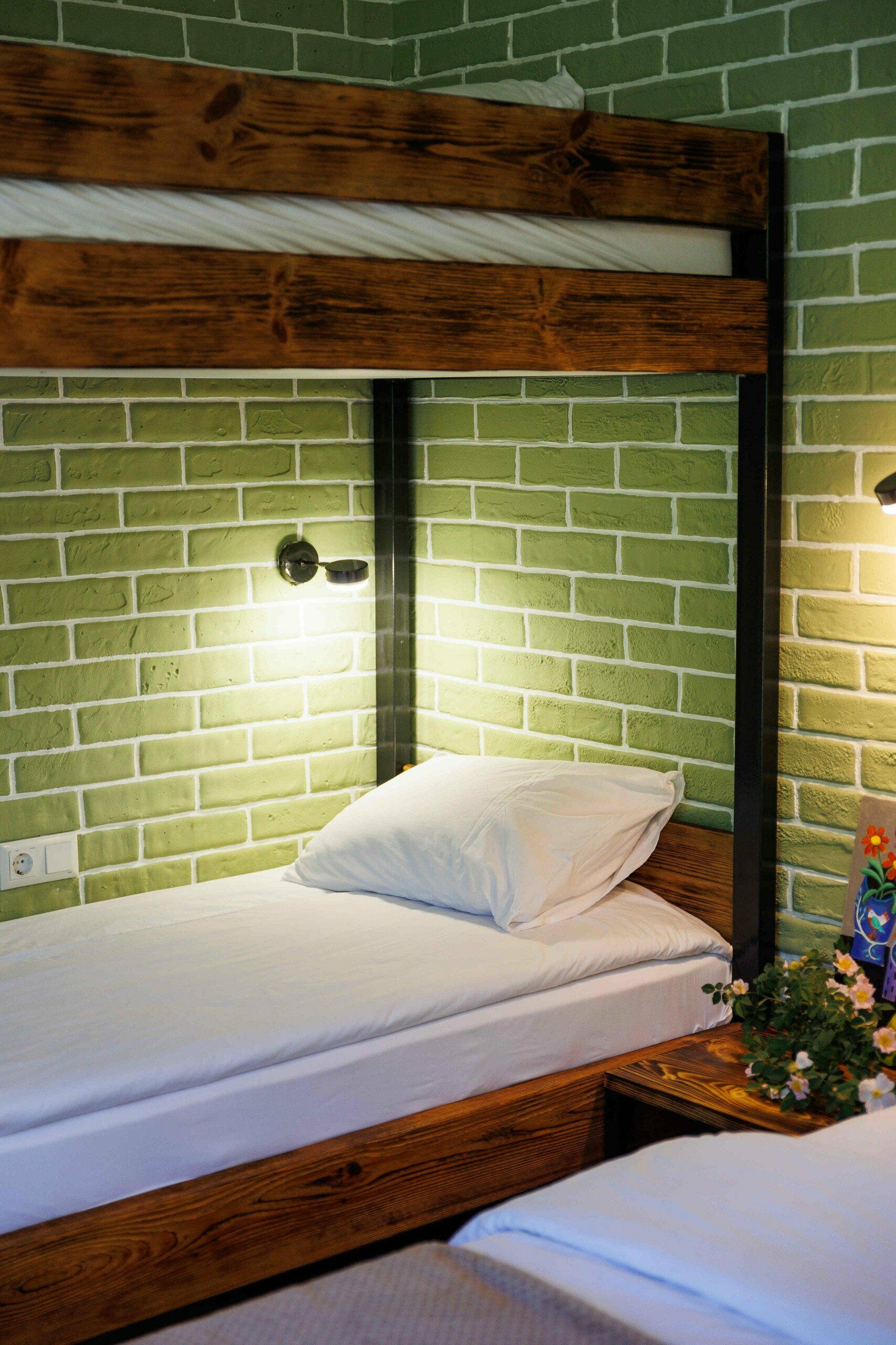 Четырехместный номер с видом на горы