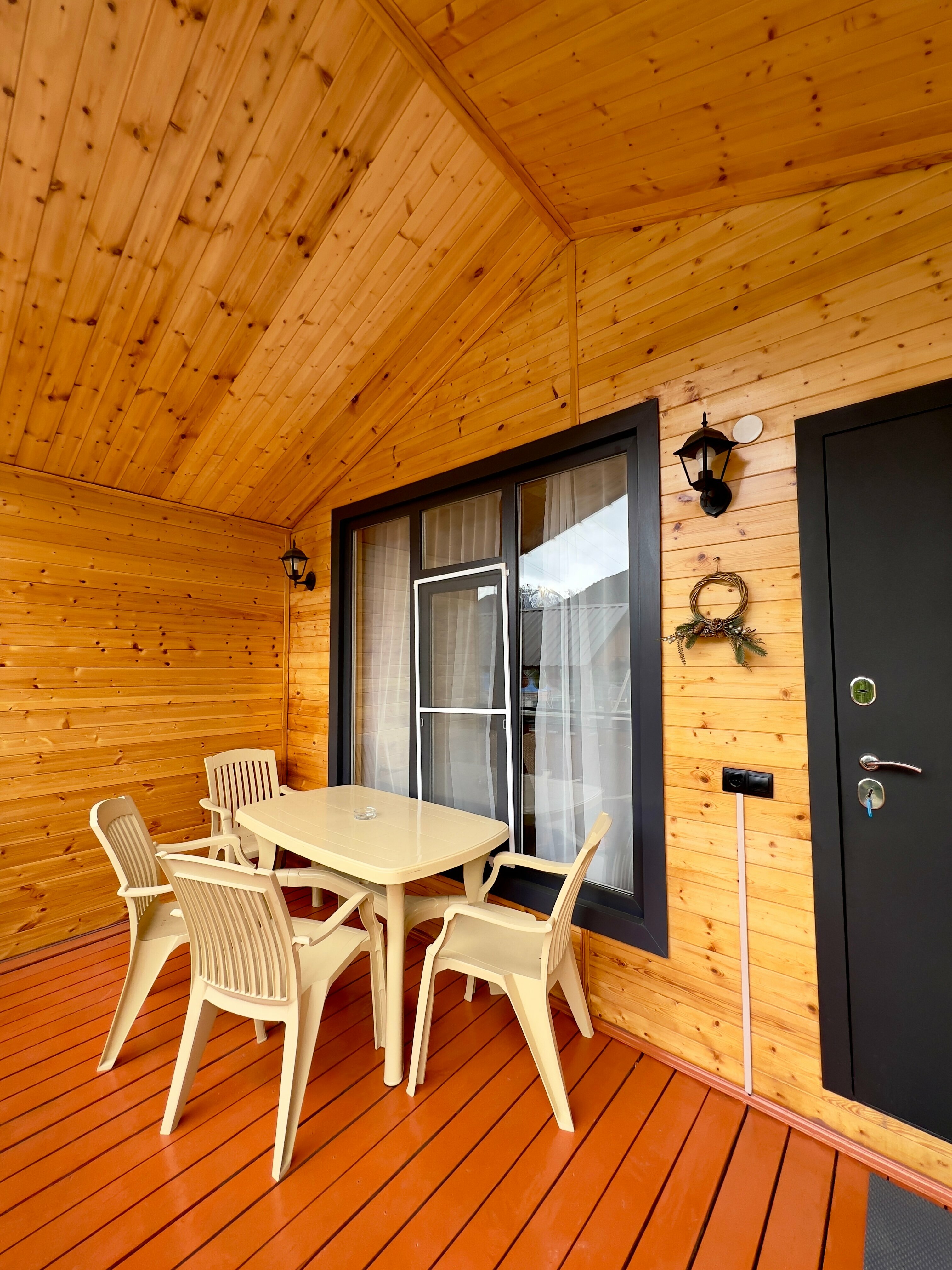 Семейный номер с террасой