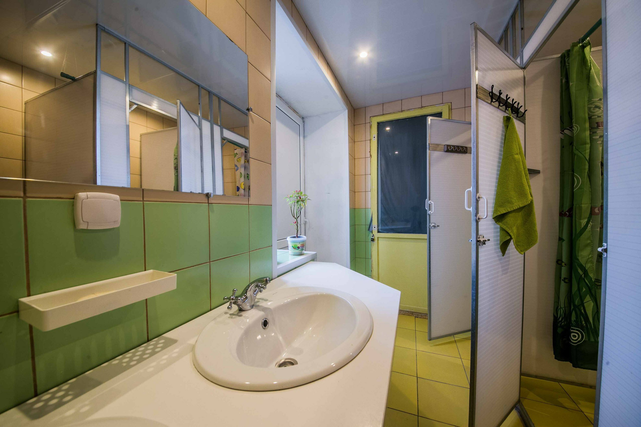 Кровать в общем 8-местном номере