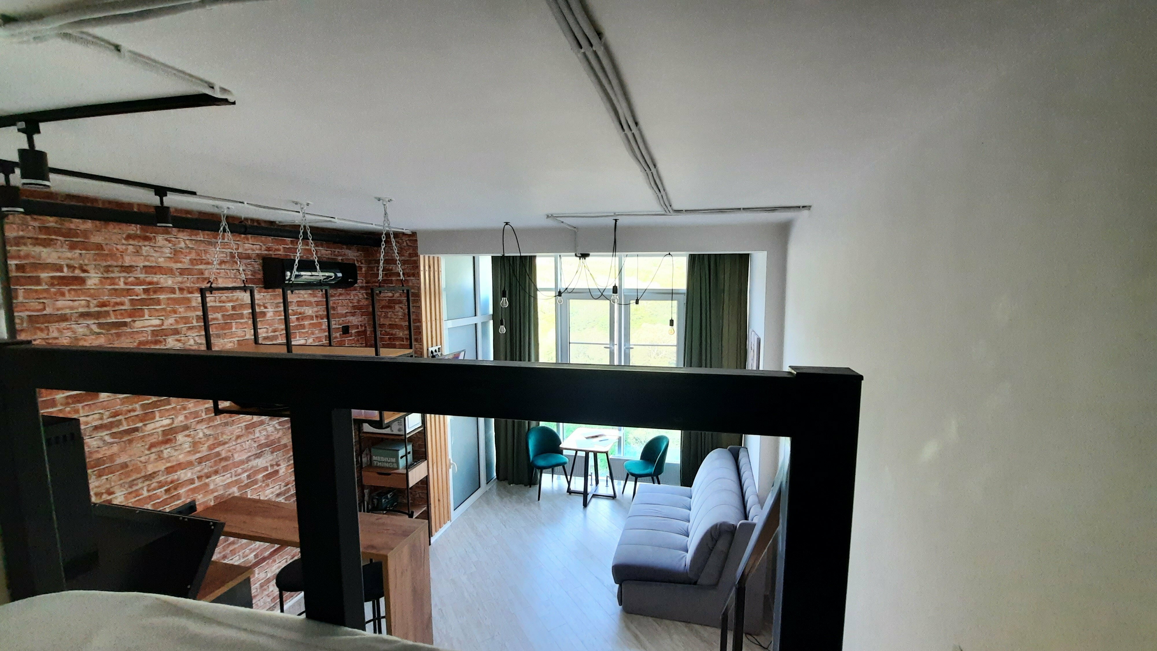 Двухуровневый номер-студия