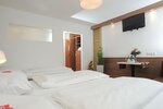 Трехместный номер в Hotel Restaurant Wallner