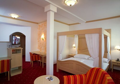 Люкс, вид на сад в Hotel Restaurant Wallner