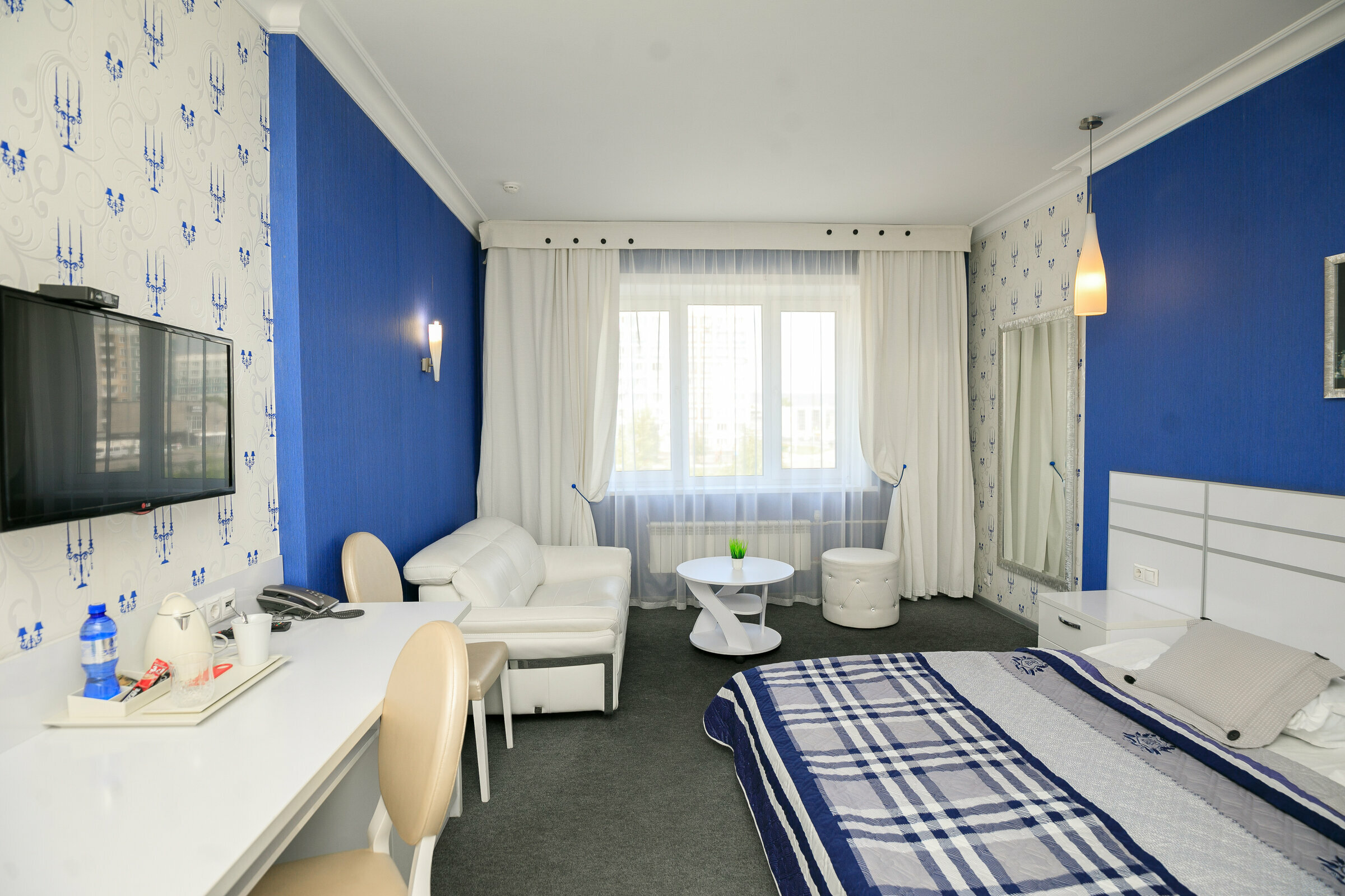 Номер Делюкс