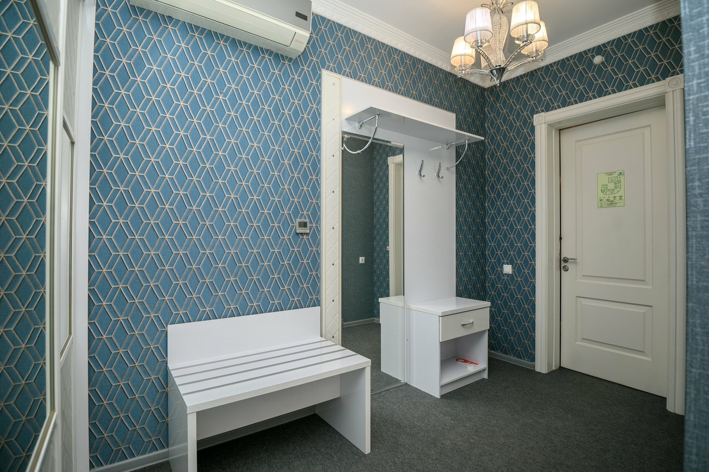 Номер Делюкс