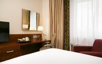 Номер категории «Улучшенный» с большой кроватью (King size) в Hilton Garden Inn Volgograd