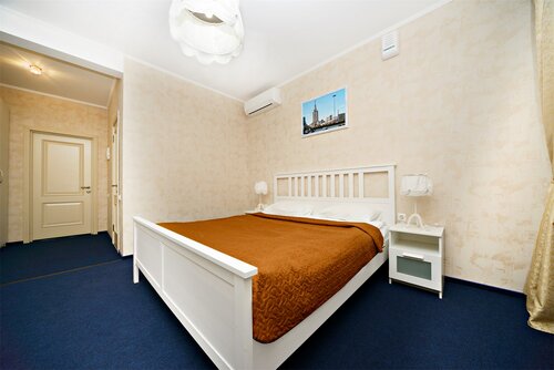 Стандарт с двуспальной кроватью в Денисовский дворик