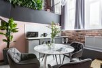 Улучшенные двухуровневые апартаменты для 6 гостей в Smart Hotel Kantemirovsky