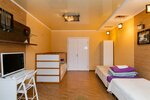 Жилая комната с раздельными кроватями  в 3-х комнатных апартаментах,  общим санузлом и кухней Ш10-24 (3) в Какаду