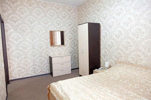 Двухкомнатный люкс с двуспальной кроватью в Рем Отель
