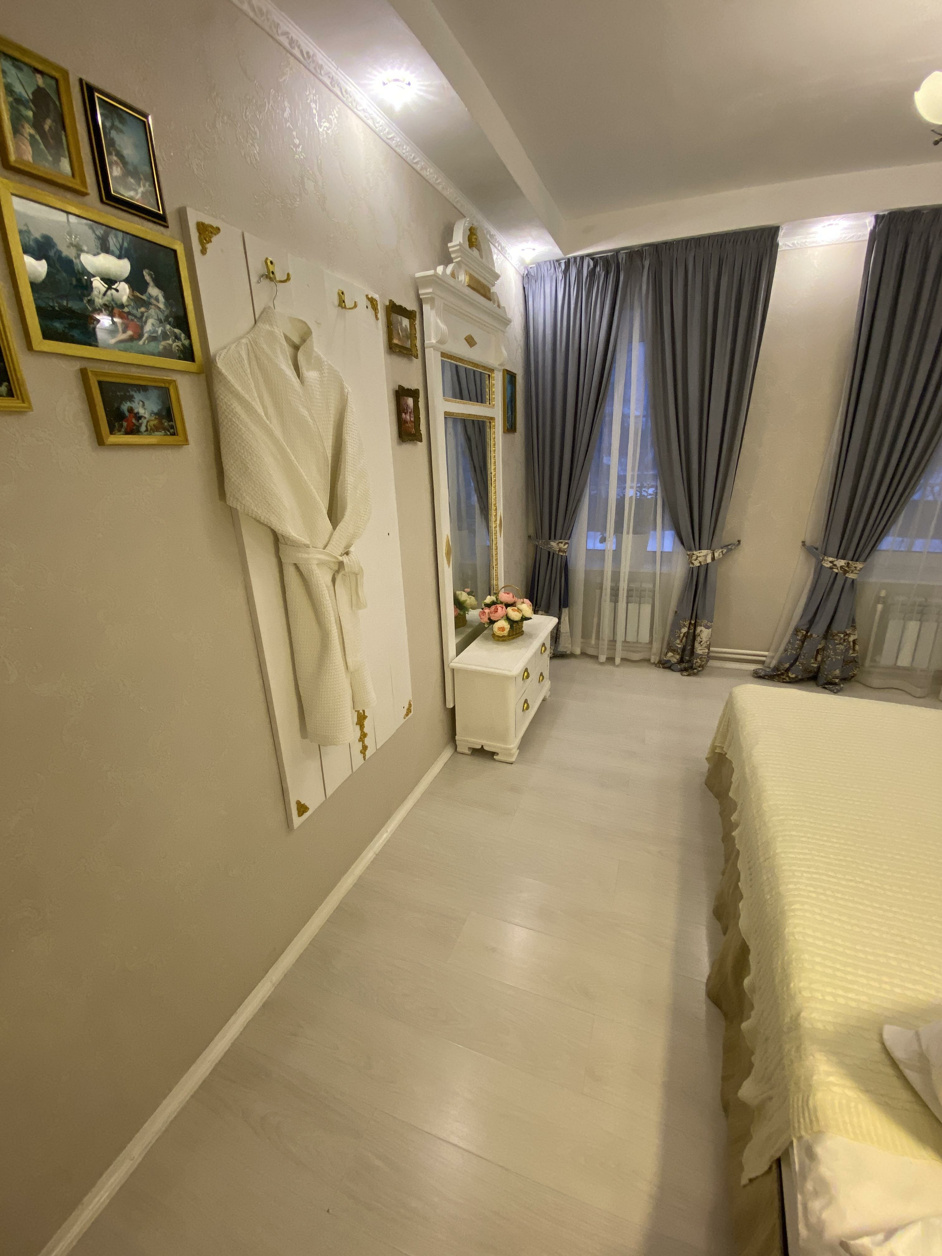 Cемейный номер с собственной ванной комнатой