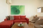 Двухместный люкс Deluxe 2 отдельные кровати в Traders Hotel, Qaryat Al Beri, Abu Dhabi