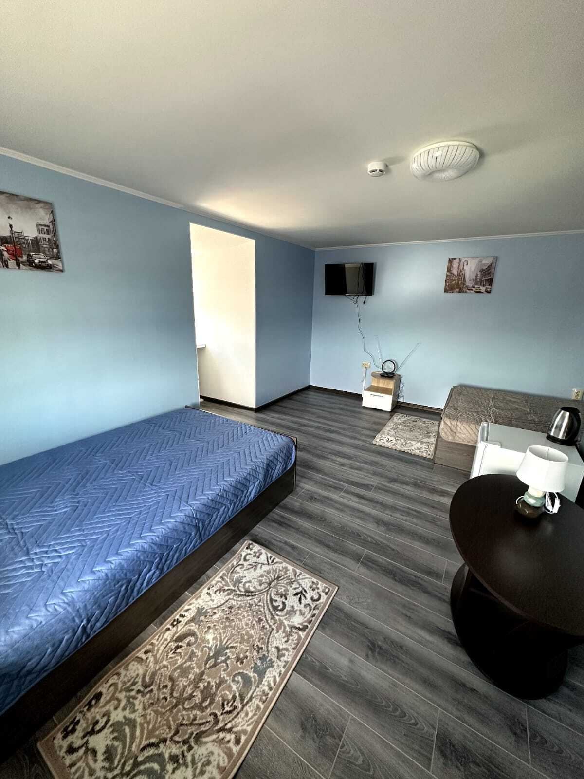 Односпальная кровать в общем номере