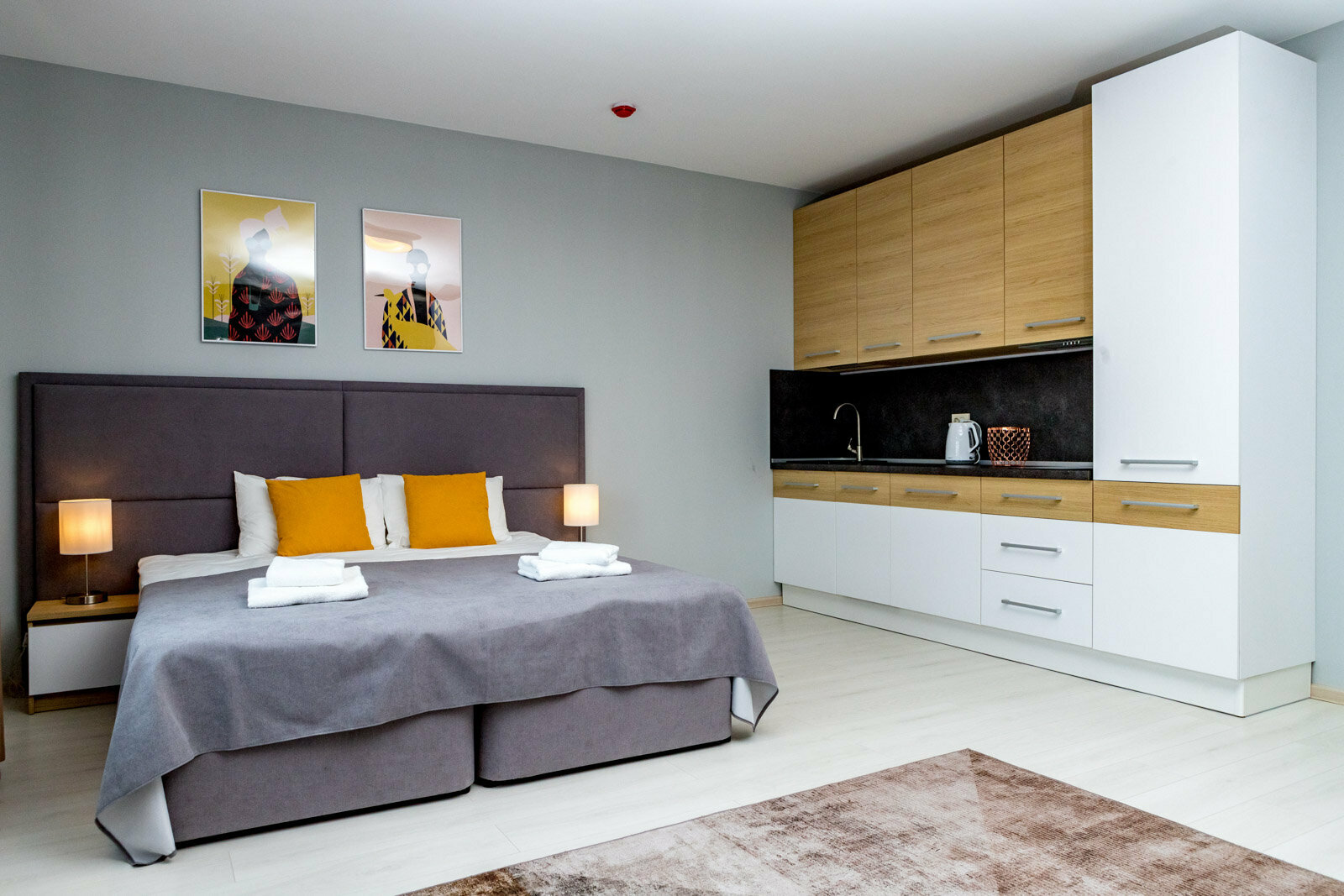 Двухместный номер с 1 кроватью или 2 отдельными кроватями и дополнительной кроватью