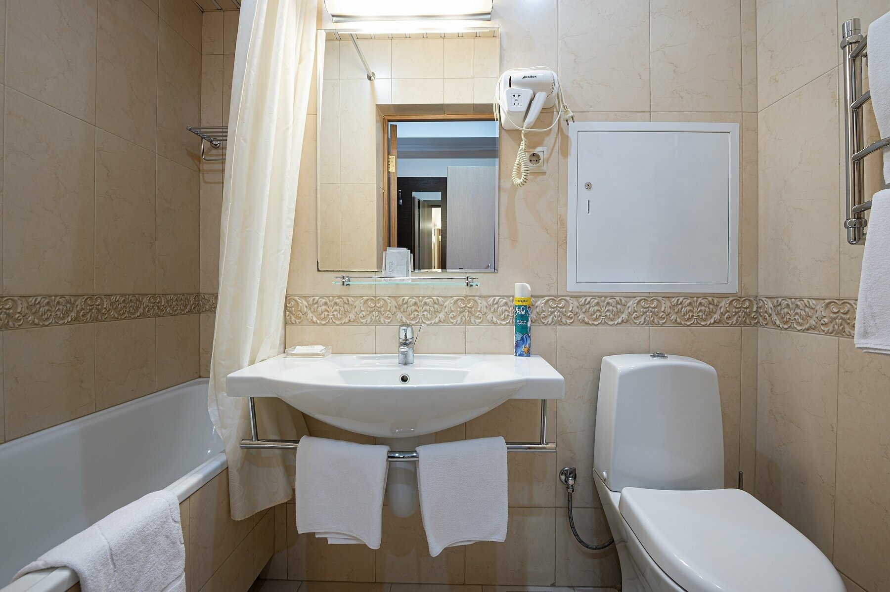 Двухуровневый номер-студия