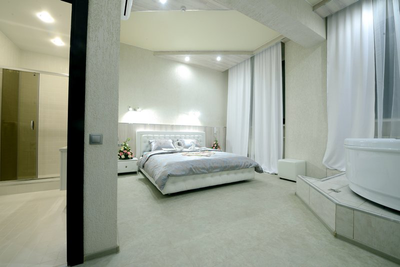 Двухместный номер с 1 кроватью с ванной (только для взрослых)