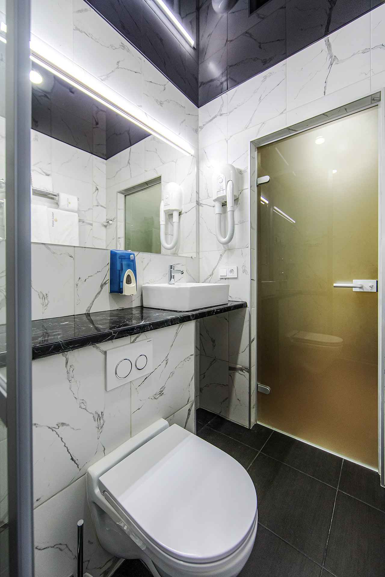 Двухместный номер с 1 кроватью с ванной (только для взрослых)