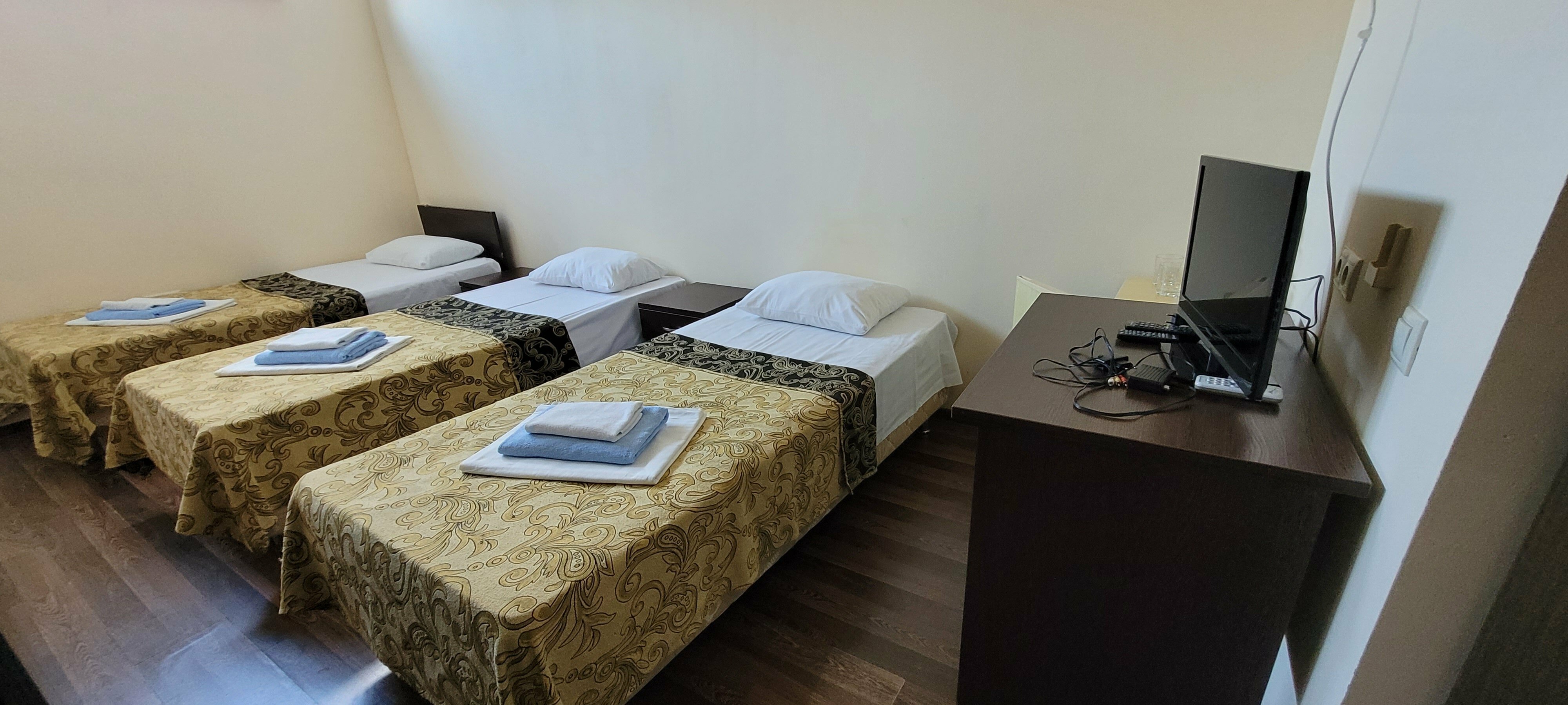 Бюджетный трехместный номер