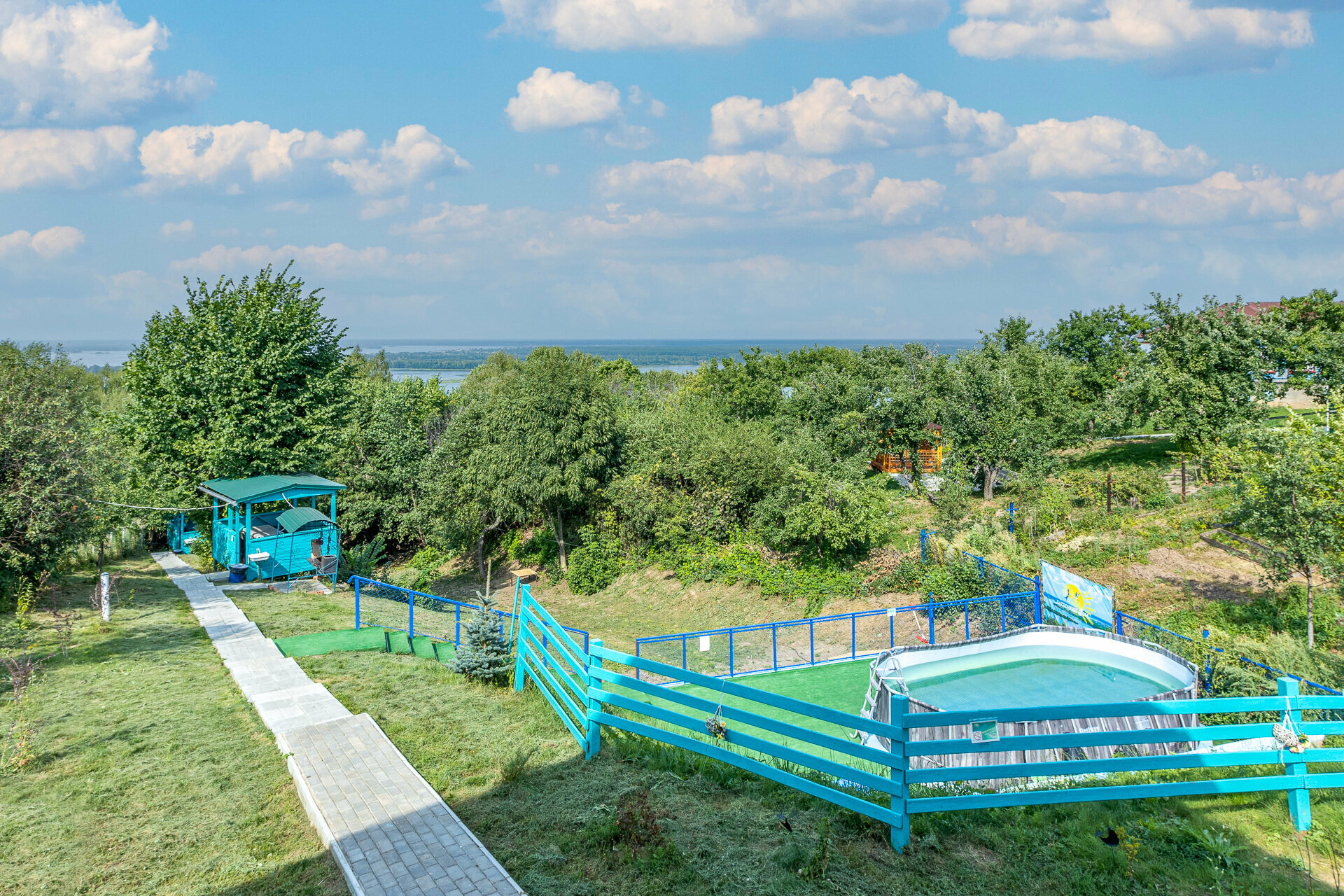 Улучшенные апартаменты