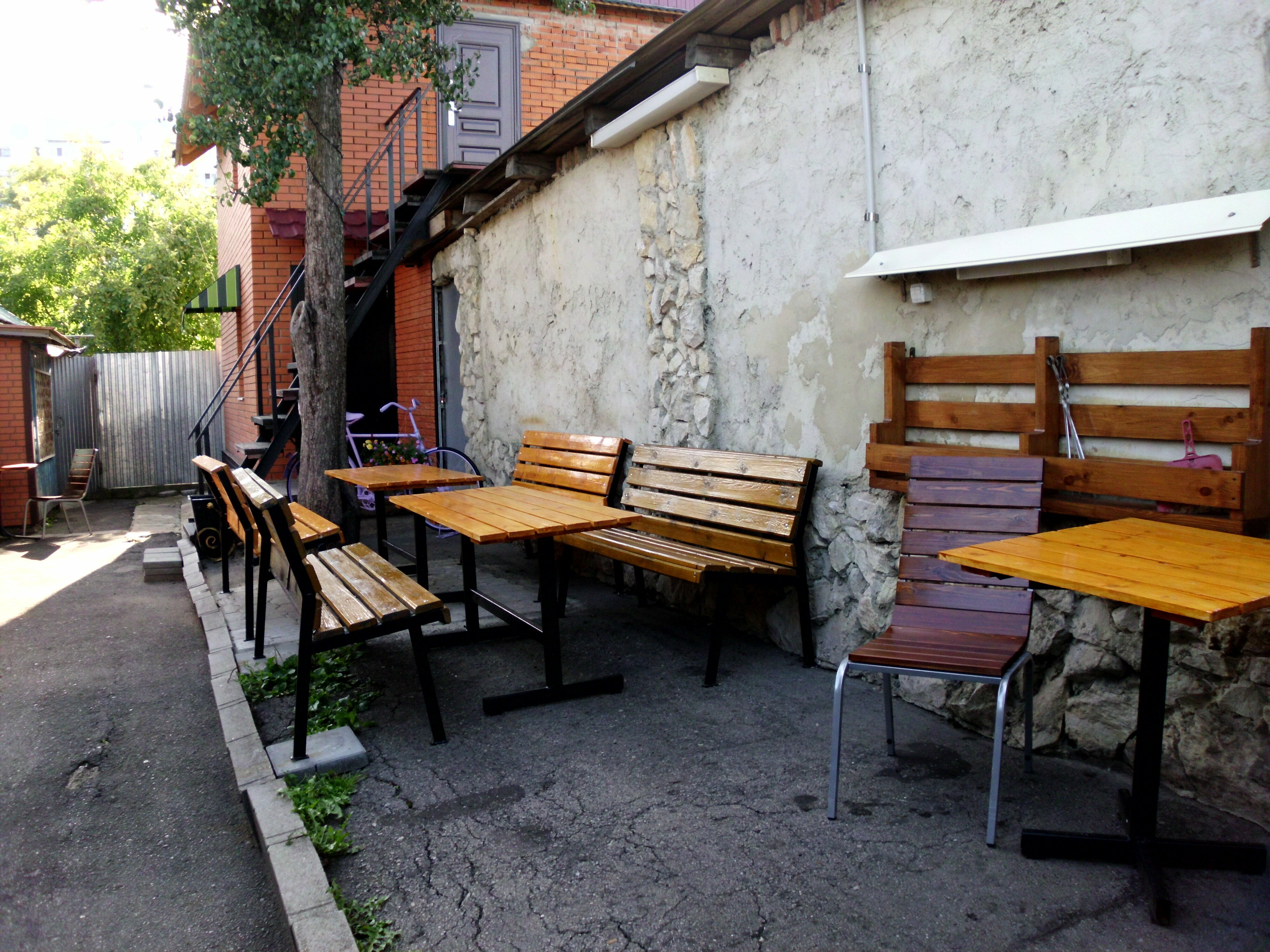 Четырехместный номер с ванной комнатой