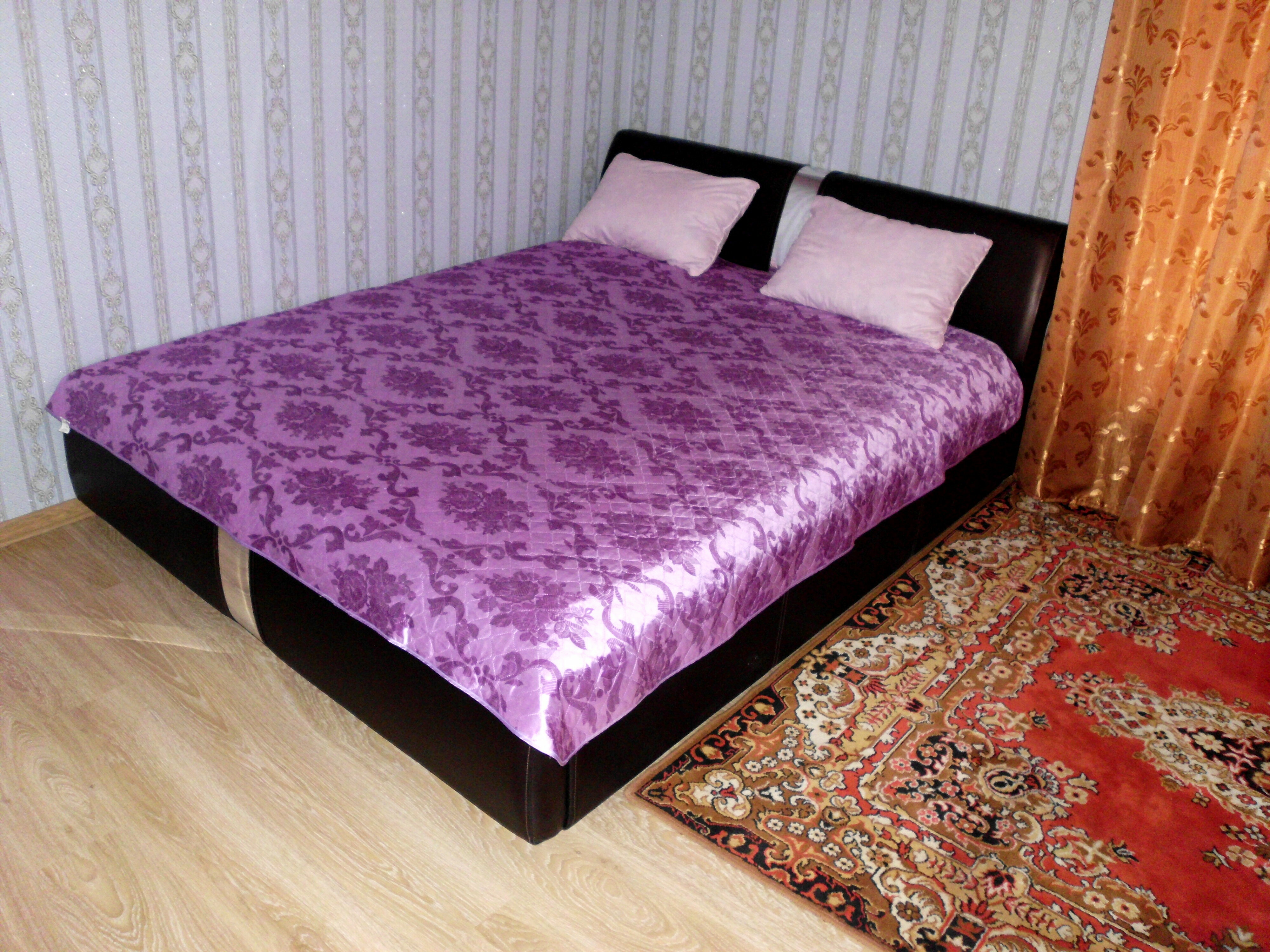 Номер-студия с кроватью размера "king-size" и диван-кроватью