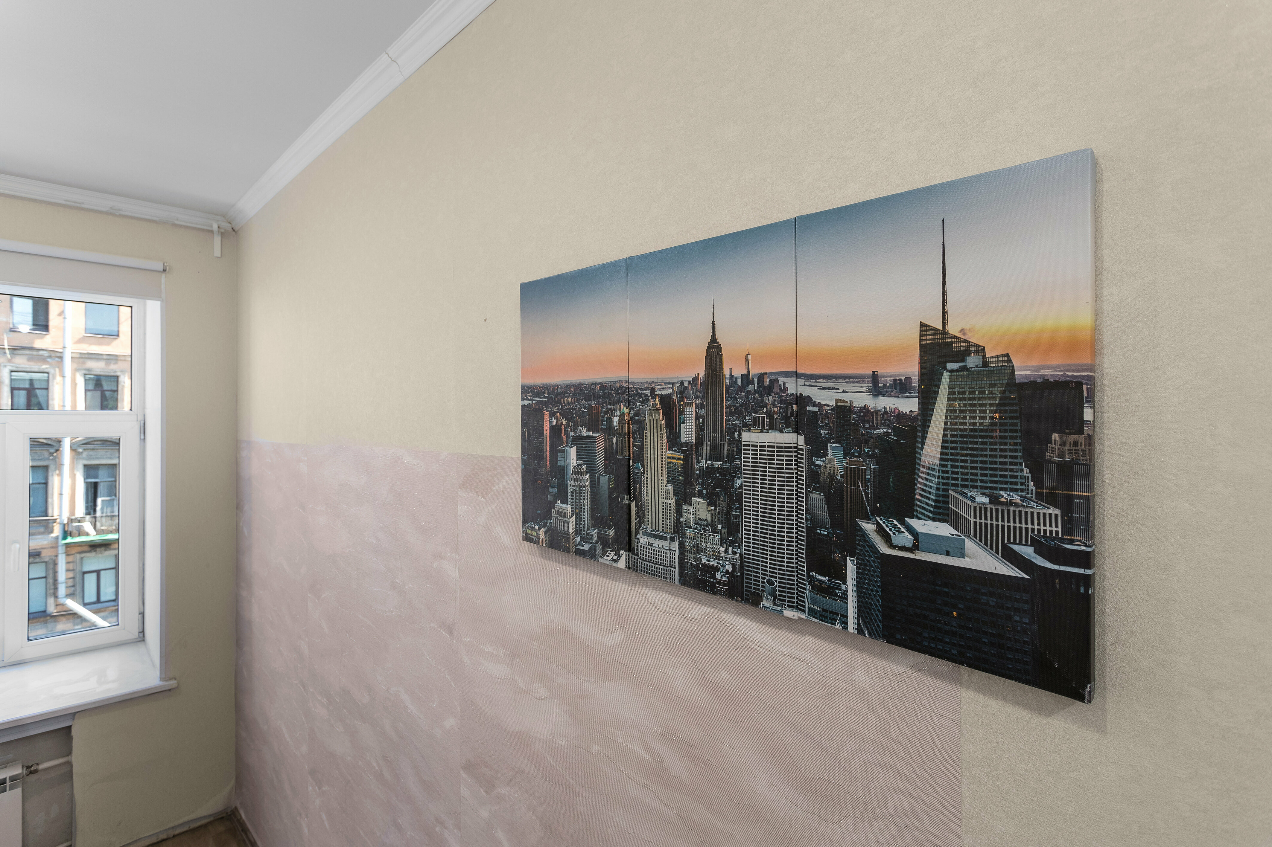 Спальное место на двухъярусной кровати в общем номере для мужчин и женщин