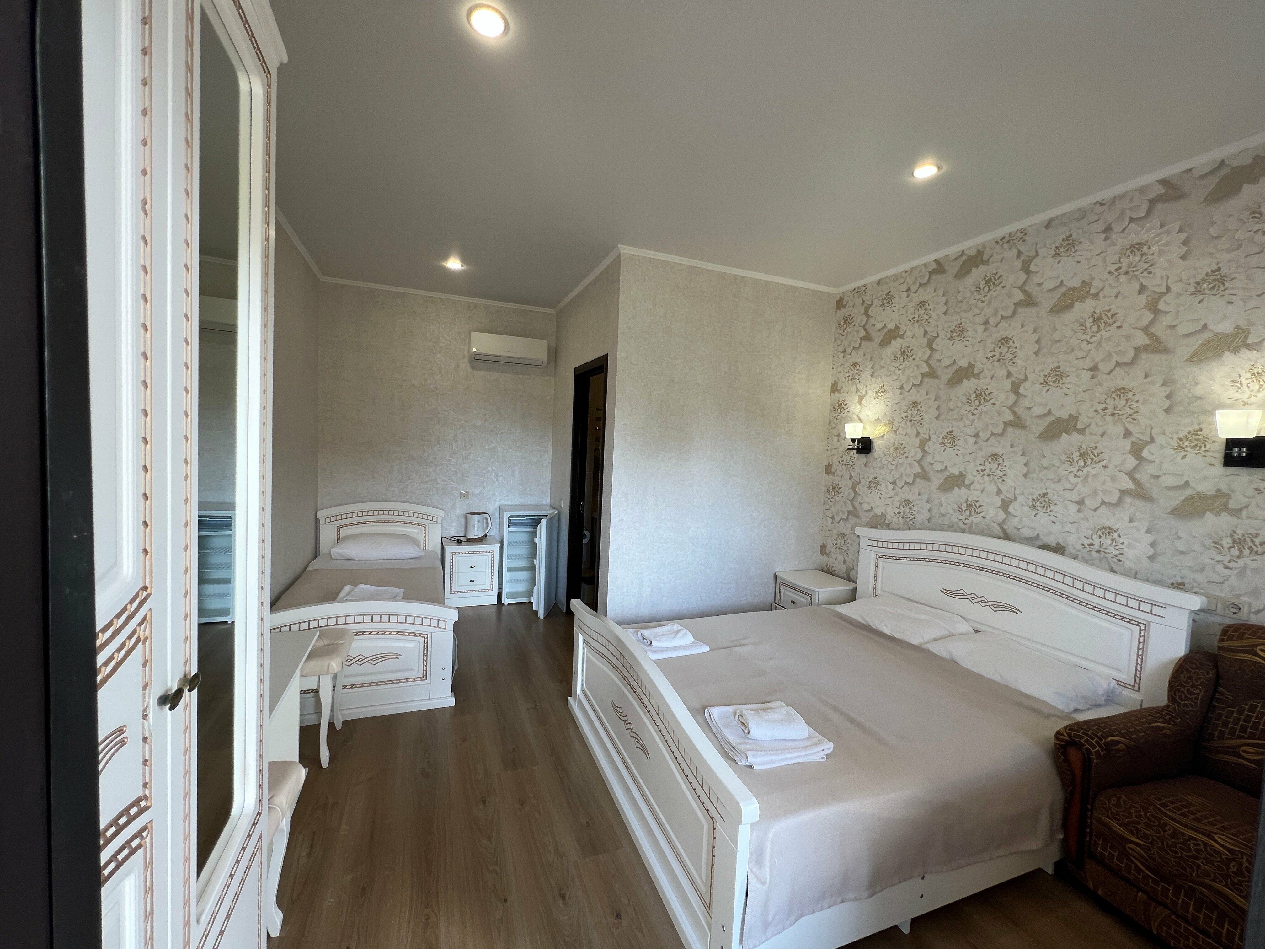 Семейный номер с видом на море