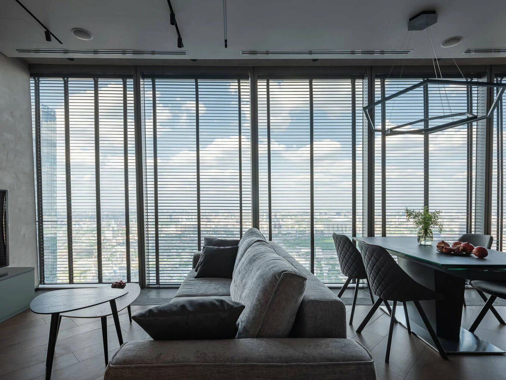 "SKY EDGE" — невероятно красивые апартаменты на 77-м этаже  башни Федерация "Восток" с угловой спальней и уникальным интерьером.