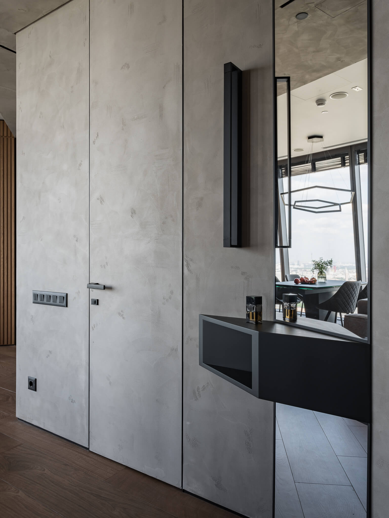 "SKY EDGE" — невероятно красивые апартаменты на 77-м этаже  башни Федерация "Восток" с угловой спальней и уникальным интерьером.