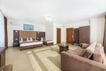 Студия с видом на бассейн в Leonsia Family Hotel