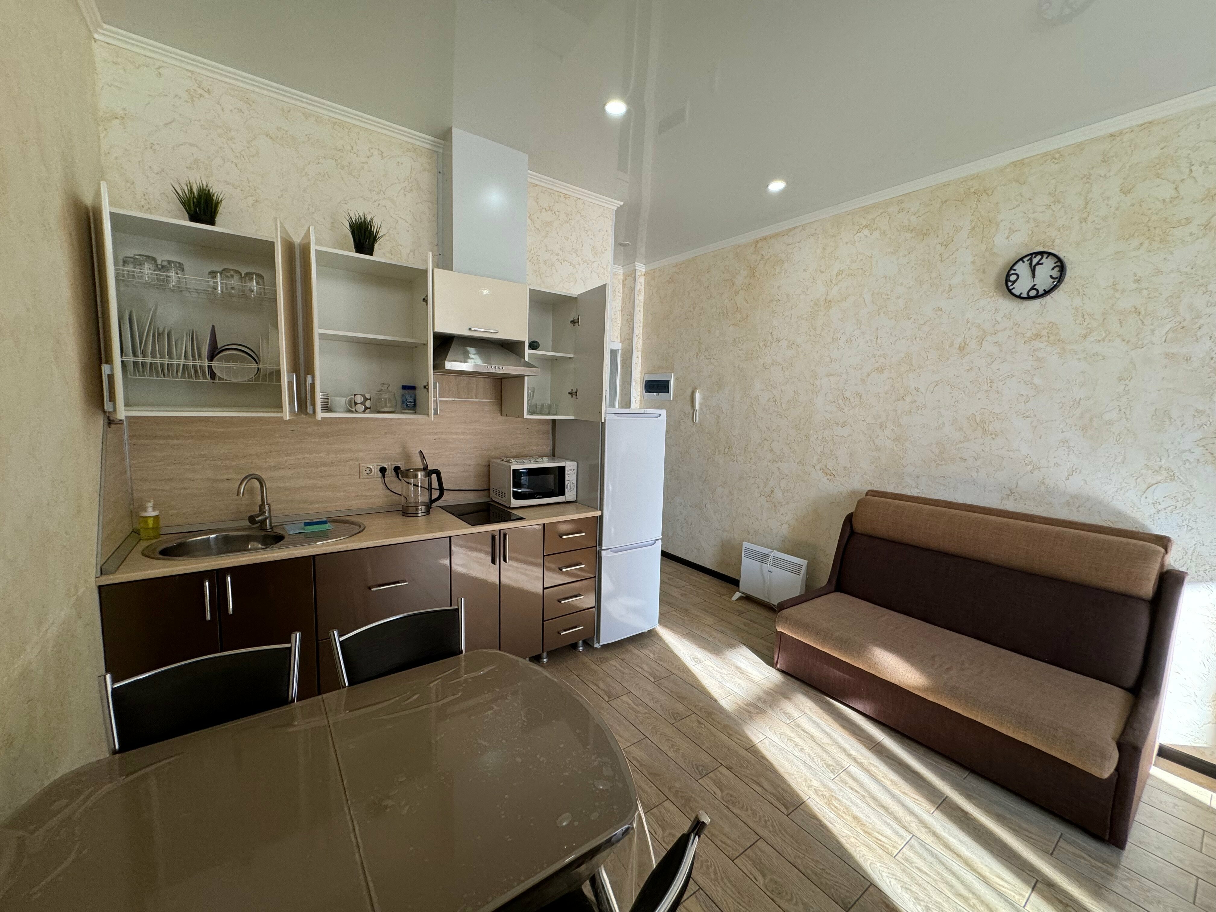 Четырехместный номер с балконом