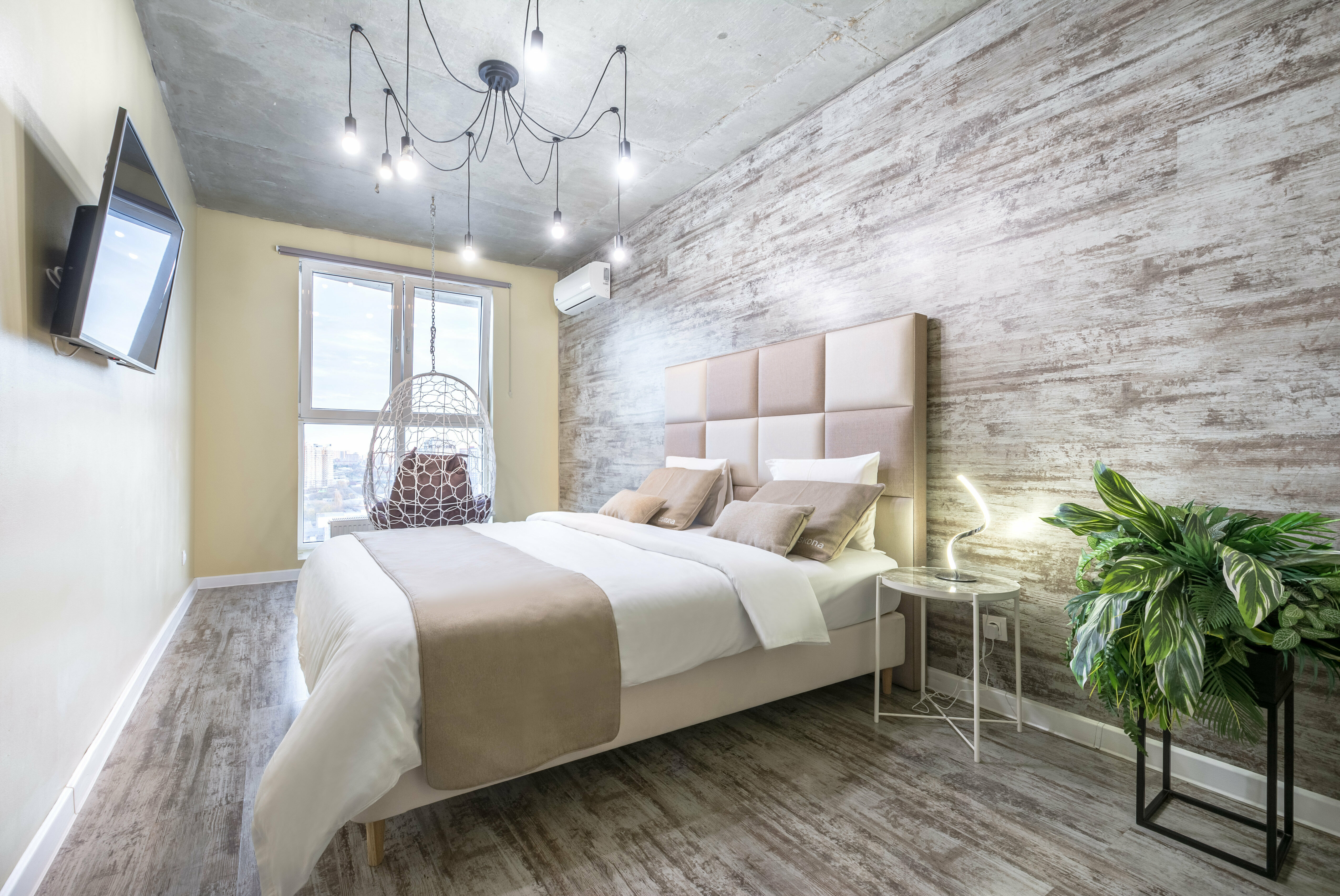 Эксклюзивный loft-апартамент с подвесной качелью в спальне — для удовольствия и красивых фото — на 18-м этаже!