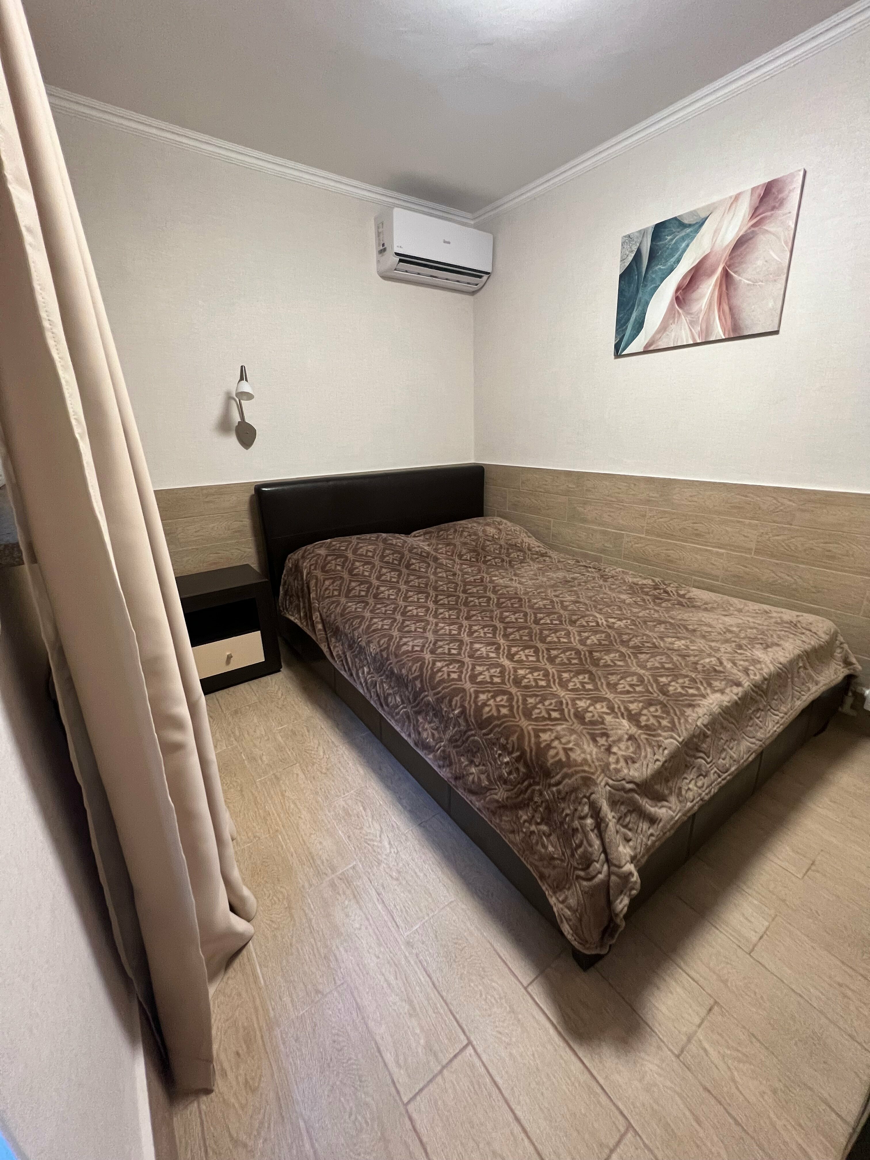 Двухместный номер с 1 кроватью или 2 отдельными кроватями и общей ванной комнатой